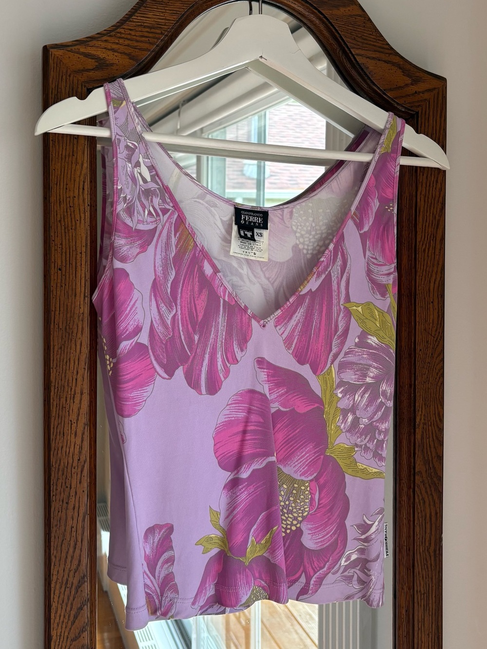 Vintage Gianfranco Ferre Jeans 90’s/ early 2000’s Floral V-Neck Tank Top